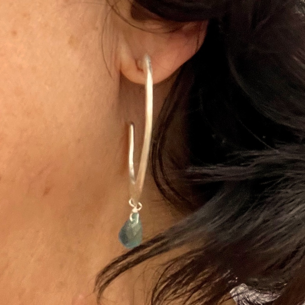 Elegant Silver Hoop Earrings with Blue Accent - Picture 7 of 16